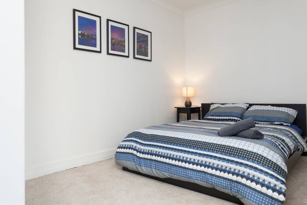 Entire Home with Opera House views Photo 2