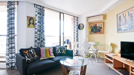 FUNKY AND BRIGHT STUDIO APARTMENT Photo 1