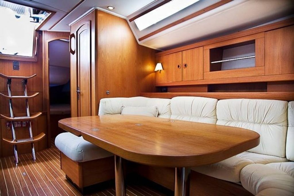 Luxury Yacht on Sydney Harbour Photo 2